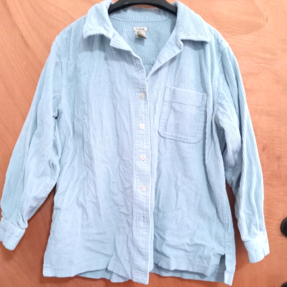Women's long sleeve shirt